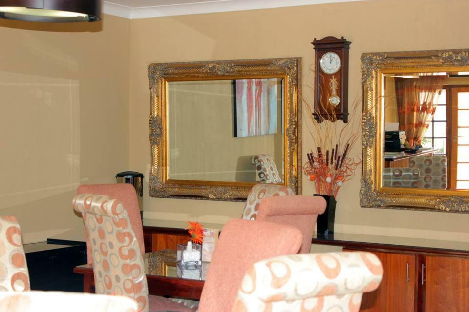 African Crest Guest House Вереенигинг Екстериор снимка
